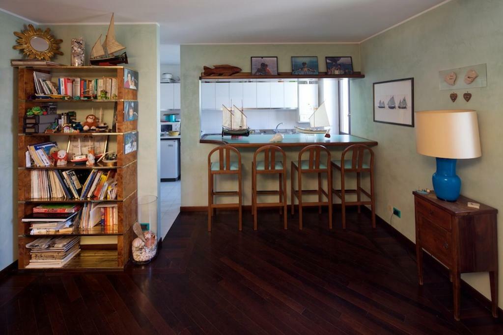 Appartement Old Harbour House à Grado Extérieur photo